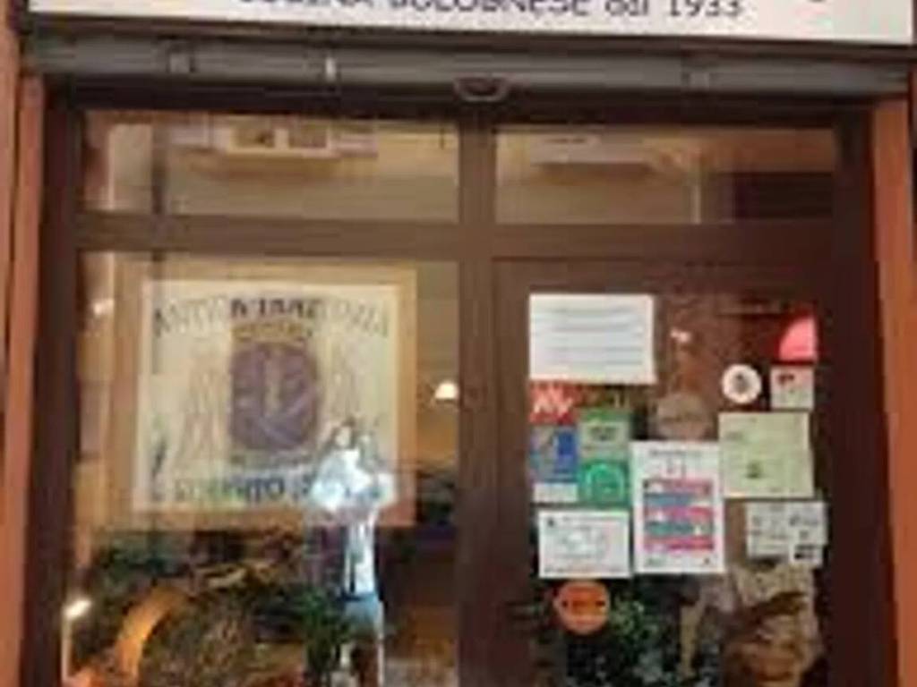 negozio in vendita a Bologna in zona Centro Storico