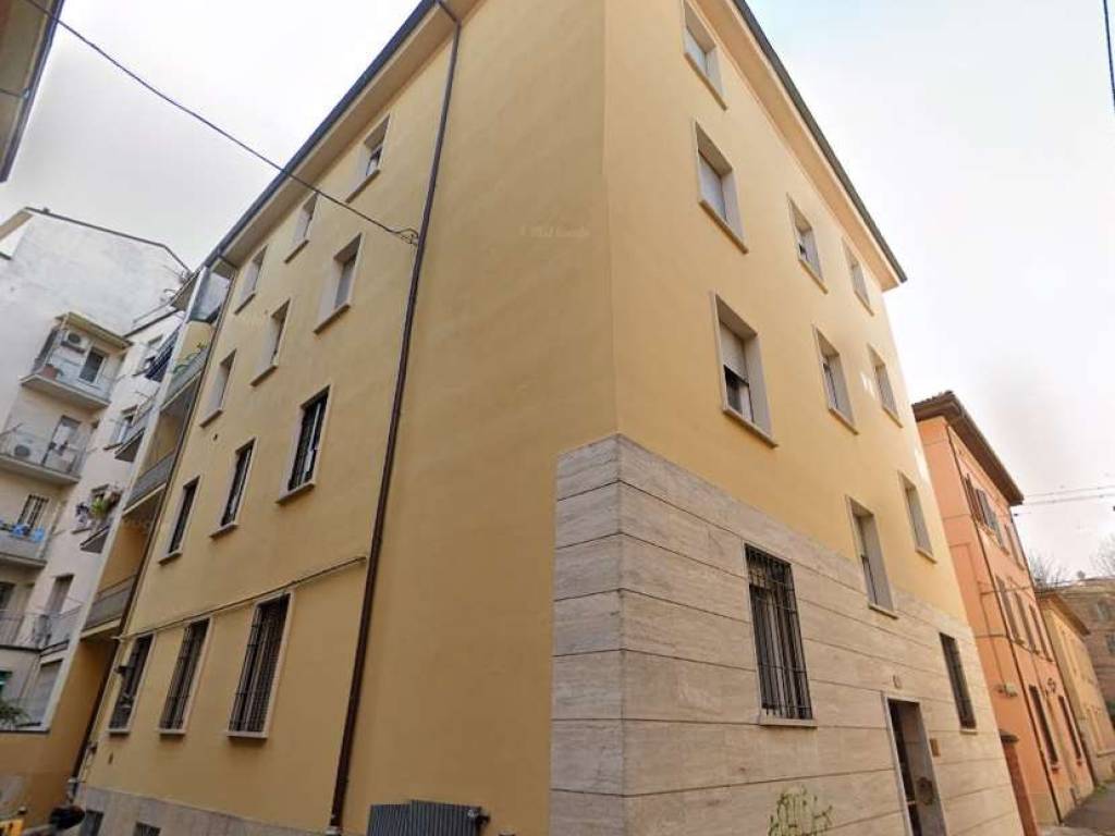 appartamento in vendita a Bologna in zona Saffi