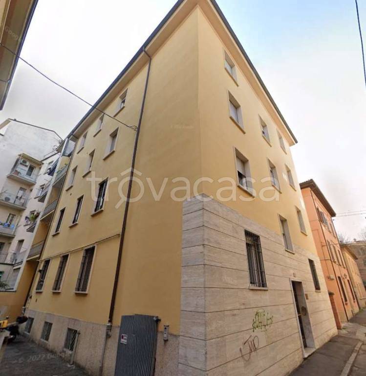 appartamento in vendita a Bologna in zona Saragozza