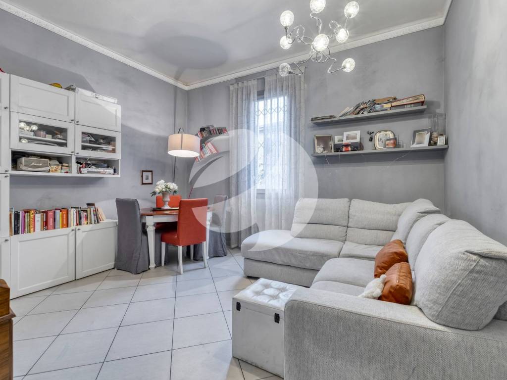 appartamento in vendita a Bologna in zona Saffi