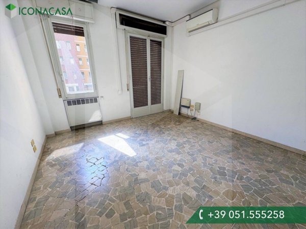 appartamento in vendita a Bologna in zona Saffi