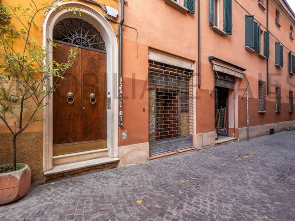 appartamento in vendita a Bologna in zona Centro Storico
