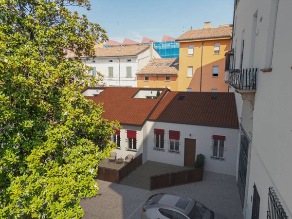 casa indipendente in vendita a Bologna in zona San Vitale