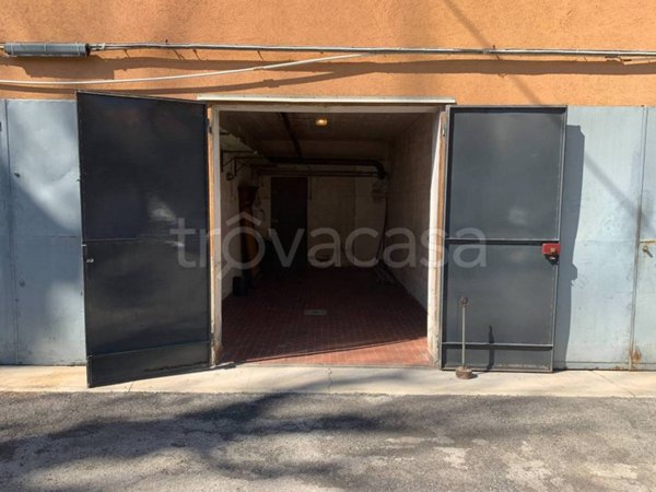 locale di sgombero in vendita a Bologna in zona Quartiere Navile