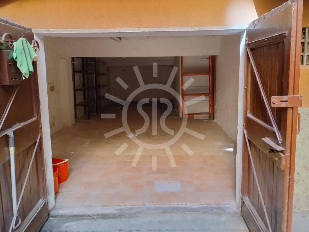 locale di sgombero in vendita a Bologna in zona San Vitale