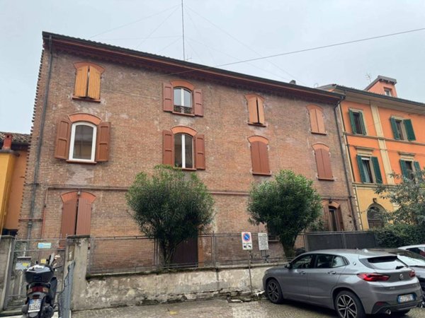 appartamento in vendita a Bologna in zona Andrea Costa