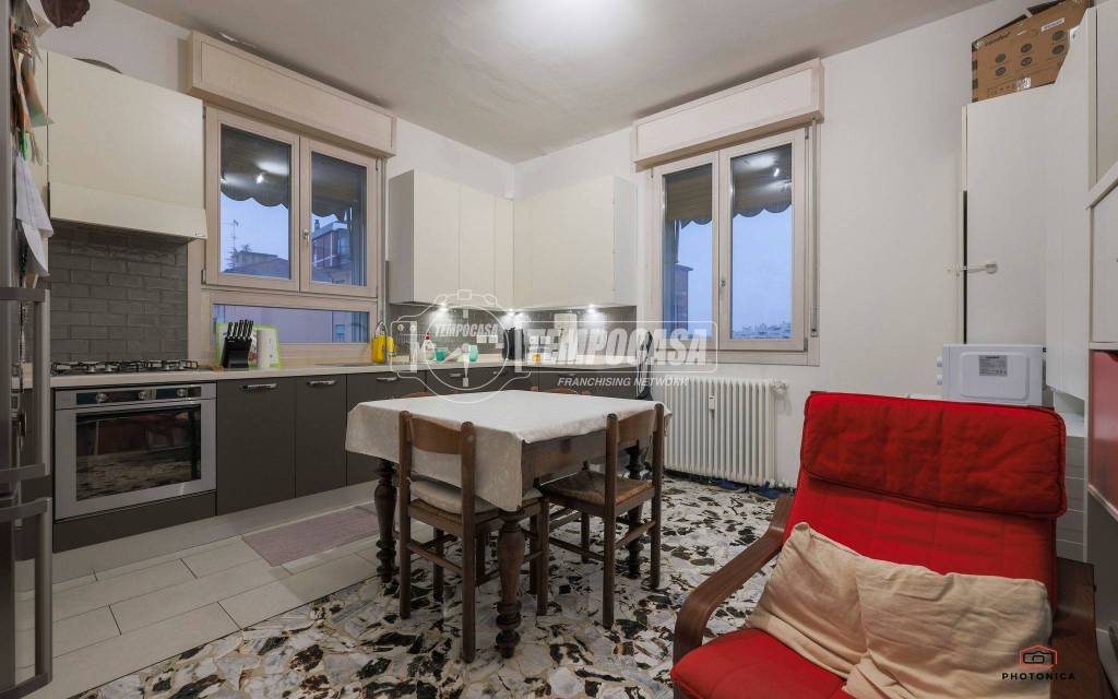 appartamento in vendita a Bologna in zona Saffi