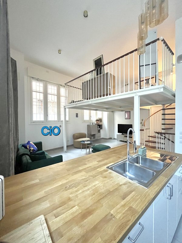 appartamento in vendita a Bologna in zona Santo Stefano