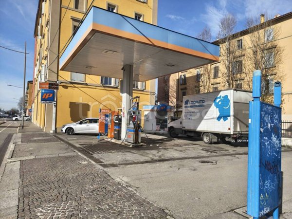 negozio in vendita a Bologna in zona Bolognina