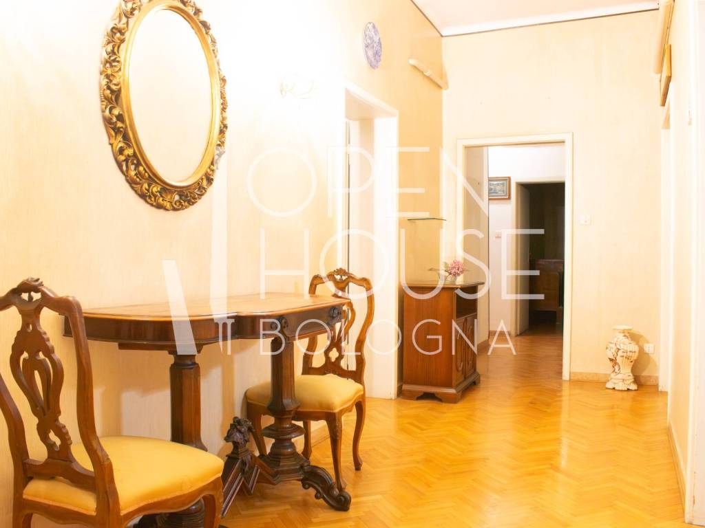 appartamento in vendita a Bologna in zona Santo Stefano