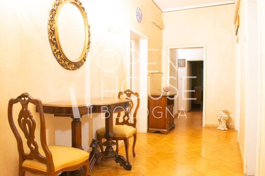 appartamento in vendita a Bologna in zona Santo Stefano