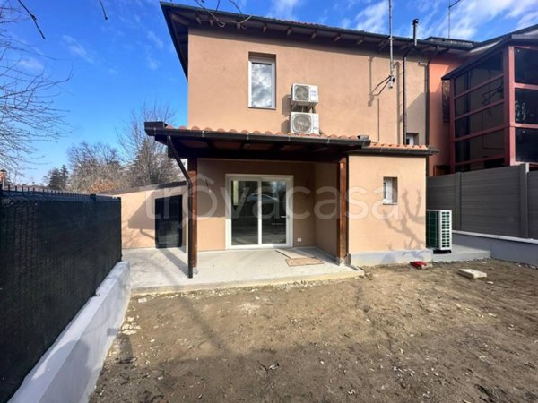 casa indipendente in vendita a Bologna in zona Corticella