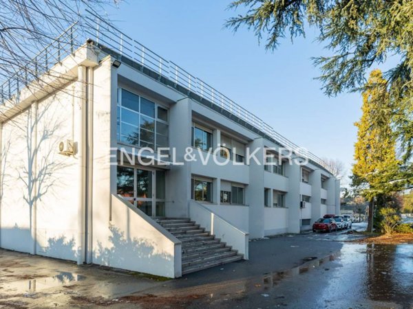 ufficio in vendita a Bologna in zona Savena