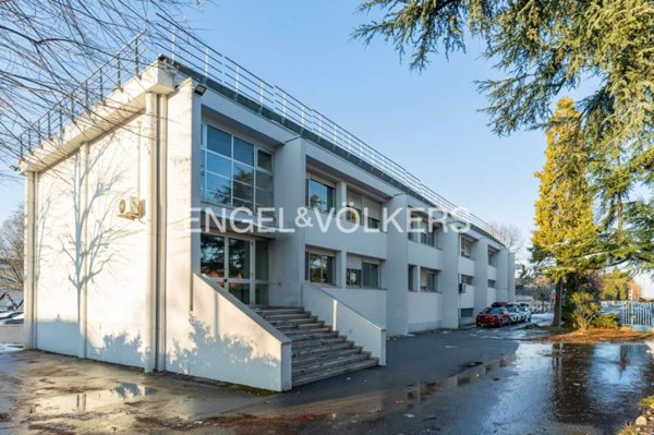 ufficio in vendita a Bologna in zona Zona Industriale Ròveri