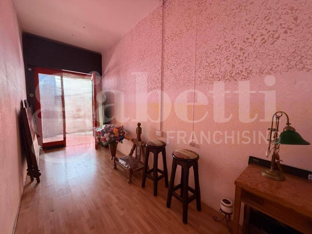 negozio in vendita a Bologna