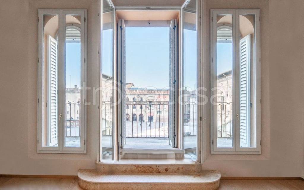 appartamento in vendita a Bologna in zona Centro Storico