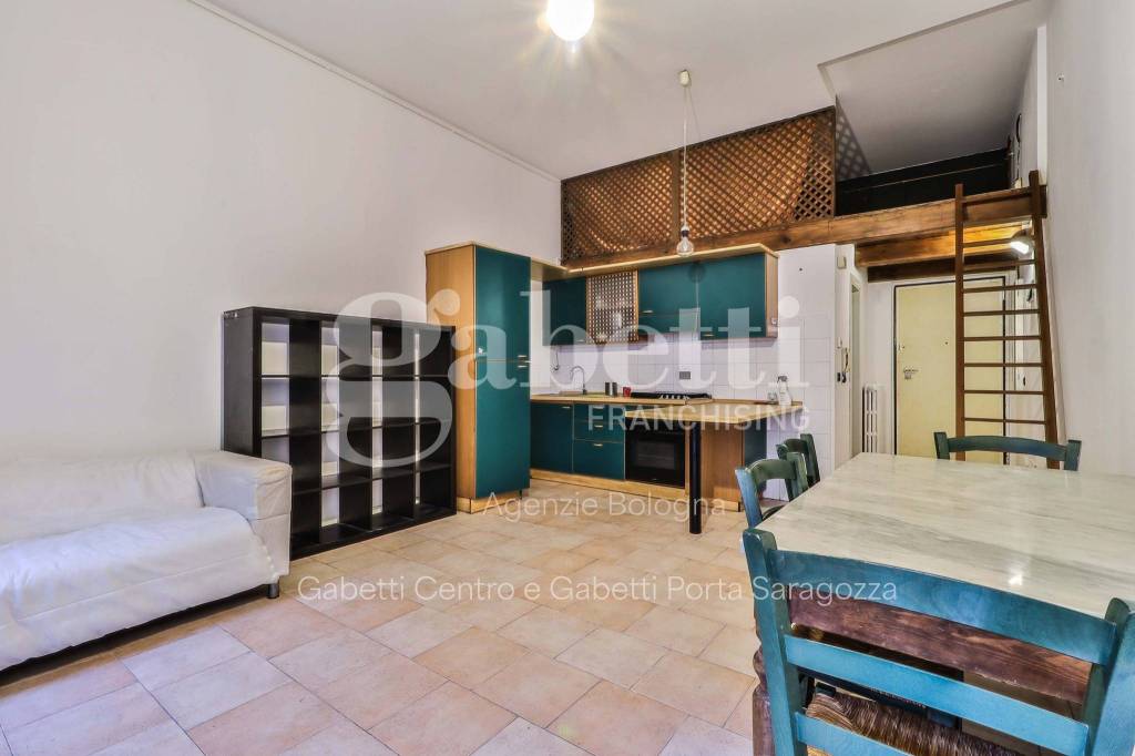 appartamento in vendita a Bologna in zona San Vitale