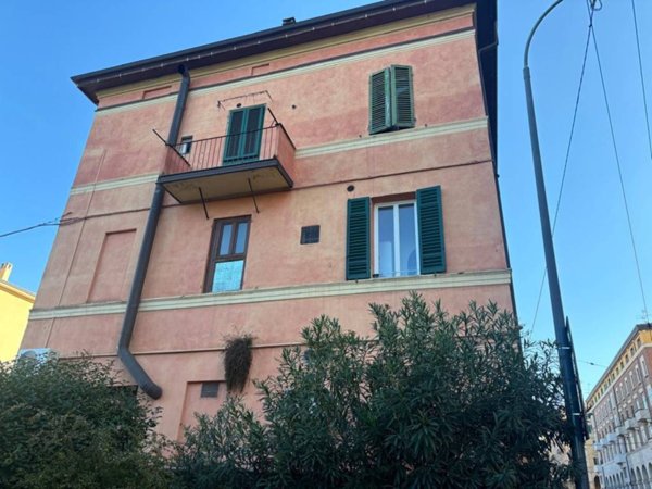 appartamento in vendita a Bologna in zona Saragozza
