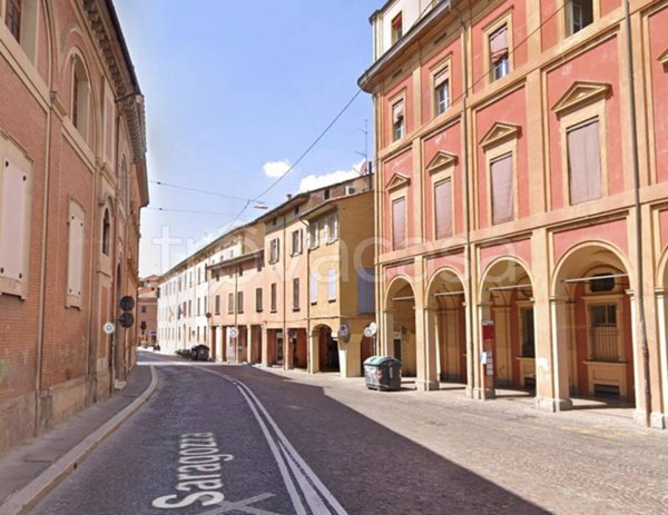 appartamento in vendita a Bologna in zona Saragozza