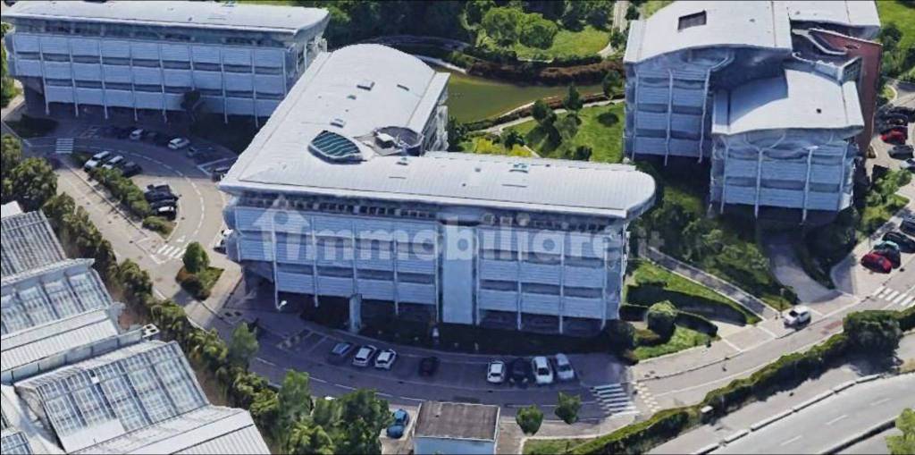 ufficio in vendita a Bologna in zona Pilastro