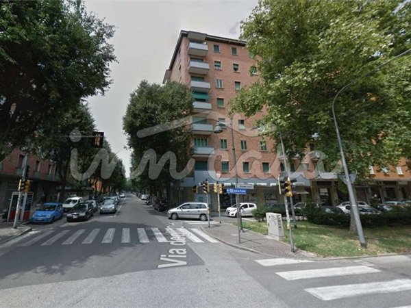 negozio in vendita a Bologna in zona San Vitale