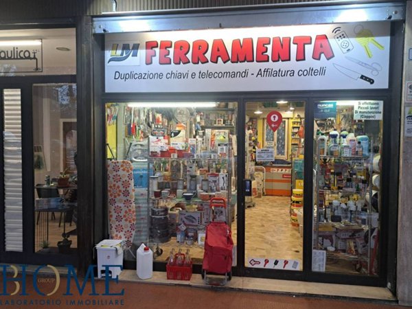 negozio in vendita a Bologna in zona San Vitale