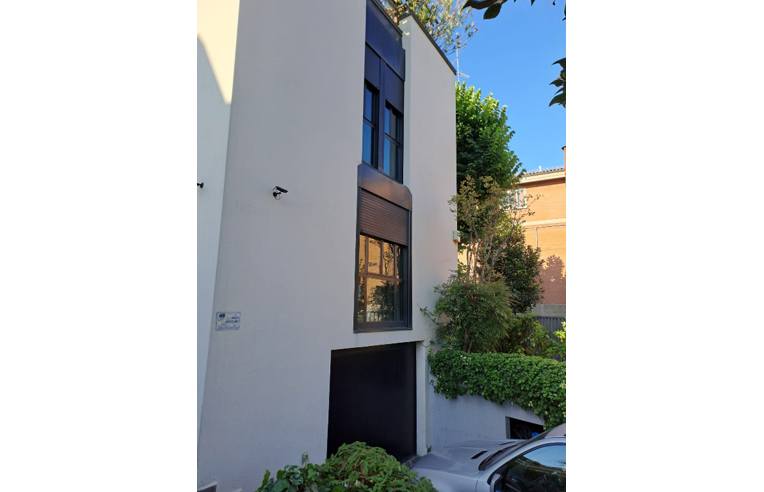 casa indipendente in vendita a Bologna in zona Saragozza