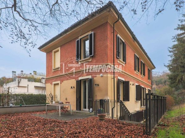 casa indipendente in vendita a Bologna in zona Santo Stefano