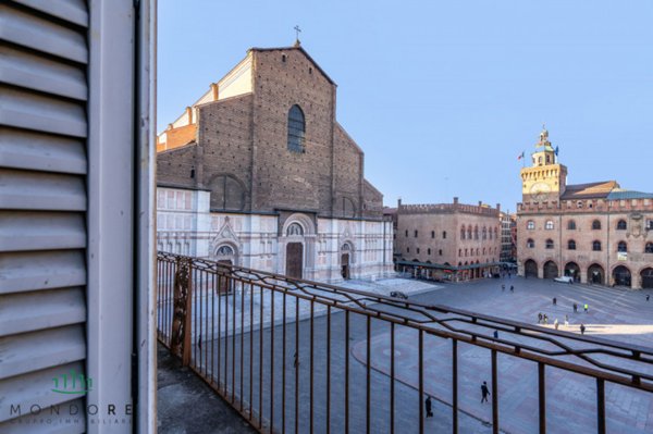 appartamento in vendita a Bologna in zona Centro Storico