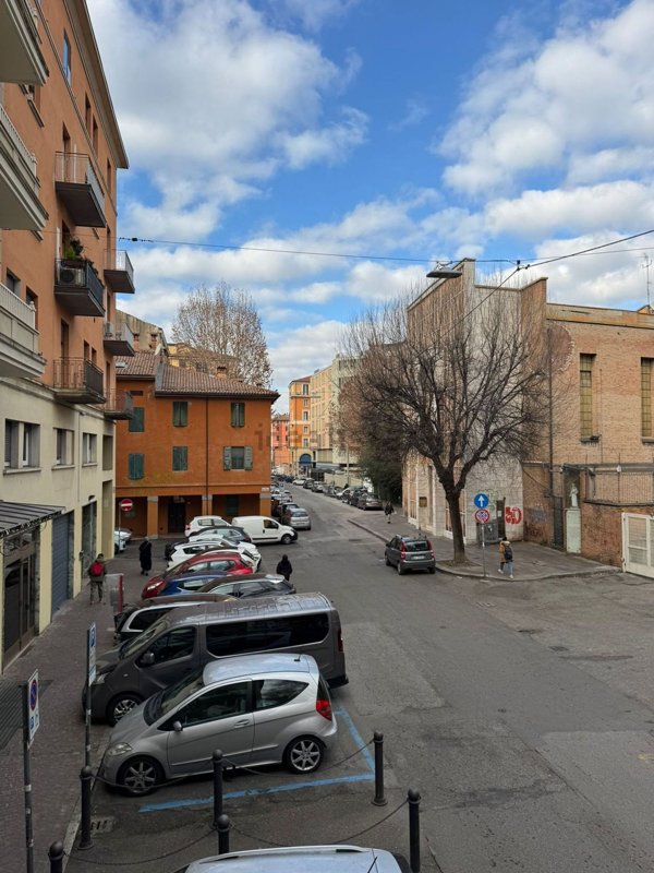 appartamento in vendita a Bologna in zona Quartiere Porto