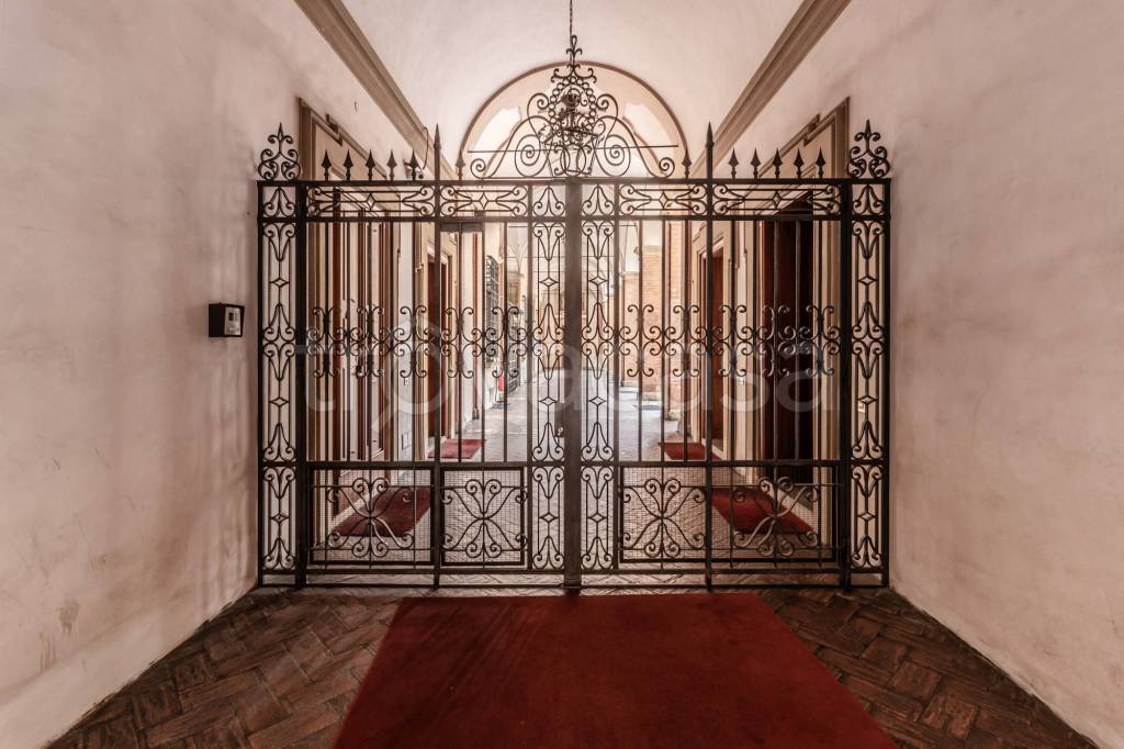 appartamento in vendita a Bologna in zona Centro Storico