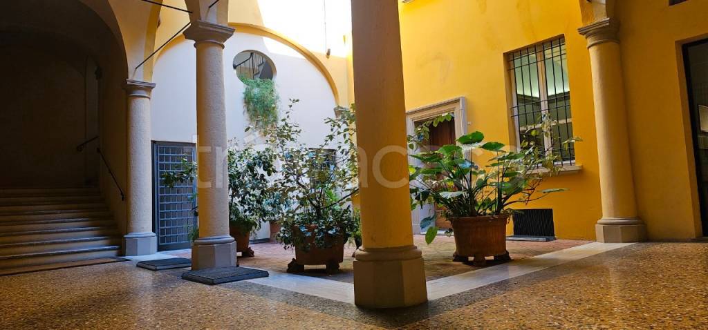 appartamento in vendita a Bologna in zona Saragozza