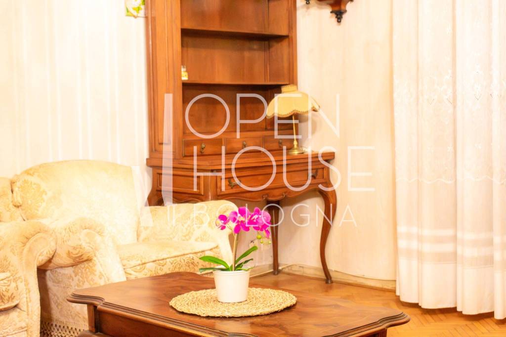 appartamento in vendita a Bologna in zona Santo Stefano