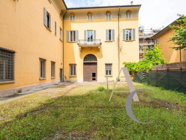 appartamento in vendita a Bologna in zona Centro Storico