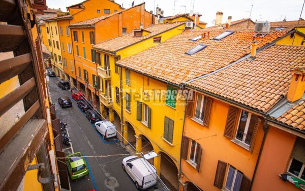 appartamento in vendita a Bologna in zona San Vitale