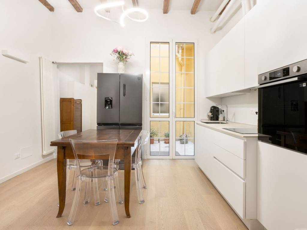 appartamento in vendita a Bologna in zona Santo Stefano