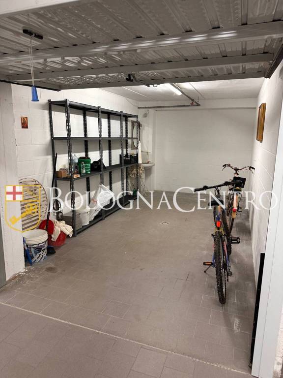 casa indipendente in vendita a Bologna in zona Saffi