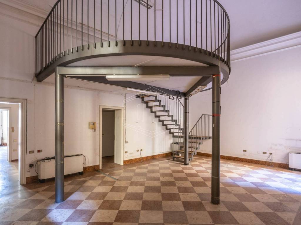 appartamento in vendita a Bologna in zona Centro Storico