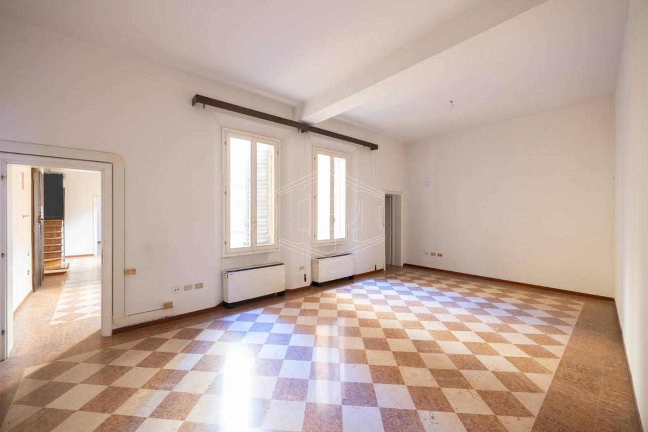 appartamento in vendita a Bologna in zona Centro Storico