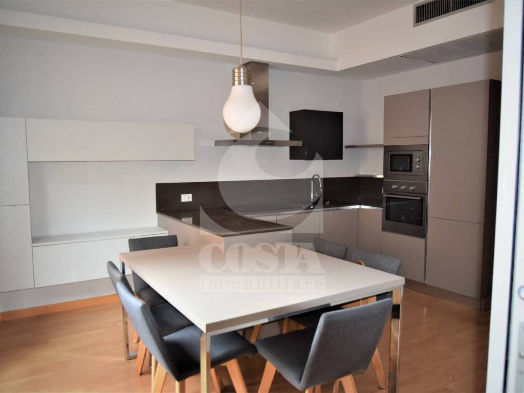 appartamento in vendita a Bologna in zona Centro Storico