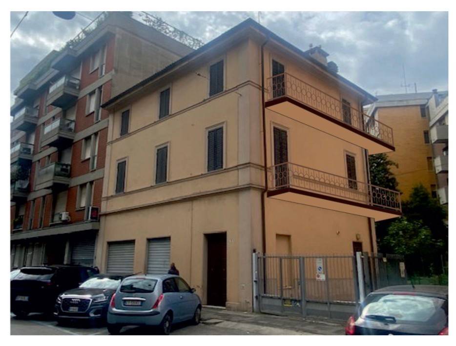 appartamento in vendita a Bologna in zona Saffi