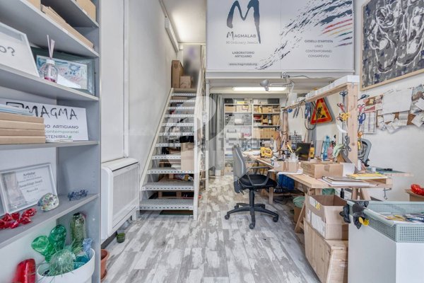 locale commerciale in vendita a Bologna in zona Barca