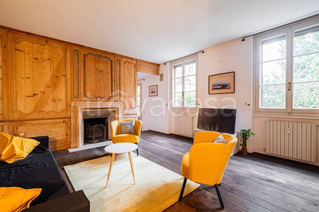 casa indipendente in vendita a Bologna in zona Santo Stefano