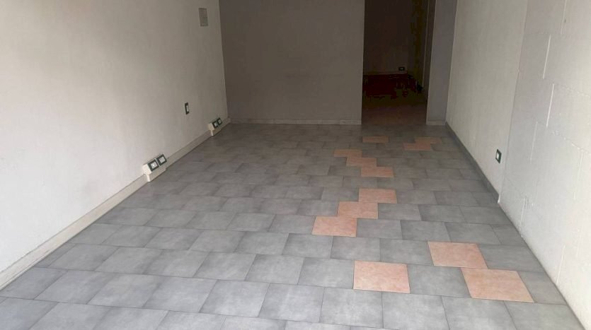 negozio in vendita a Bologna