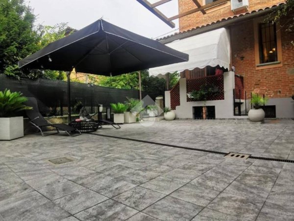 casa indipendente in vendita a Bologna