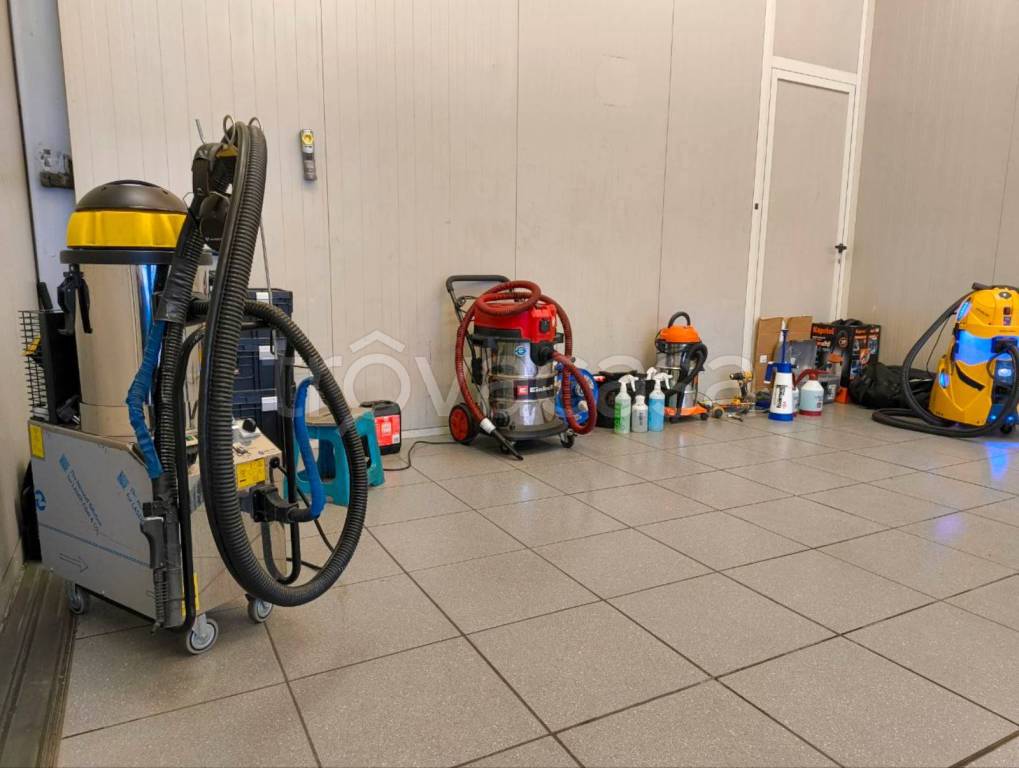 negozio in vendita a Bologna in zona Centro Storico