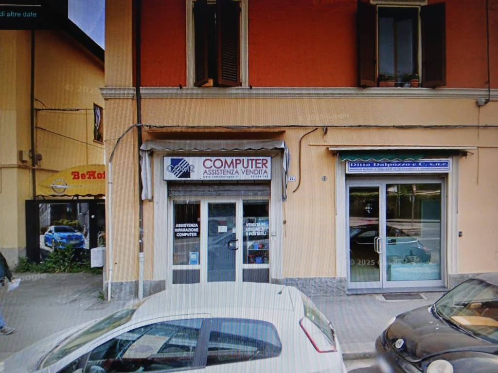 negozio in vendita a Bologna in zona Savena