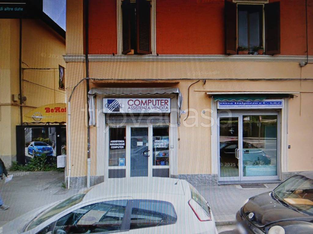 negozio in vendita a Bologna in zona Savena