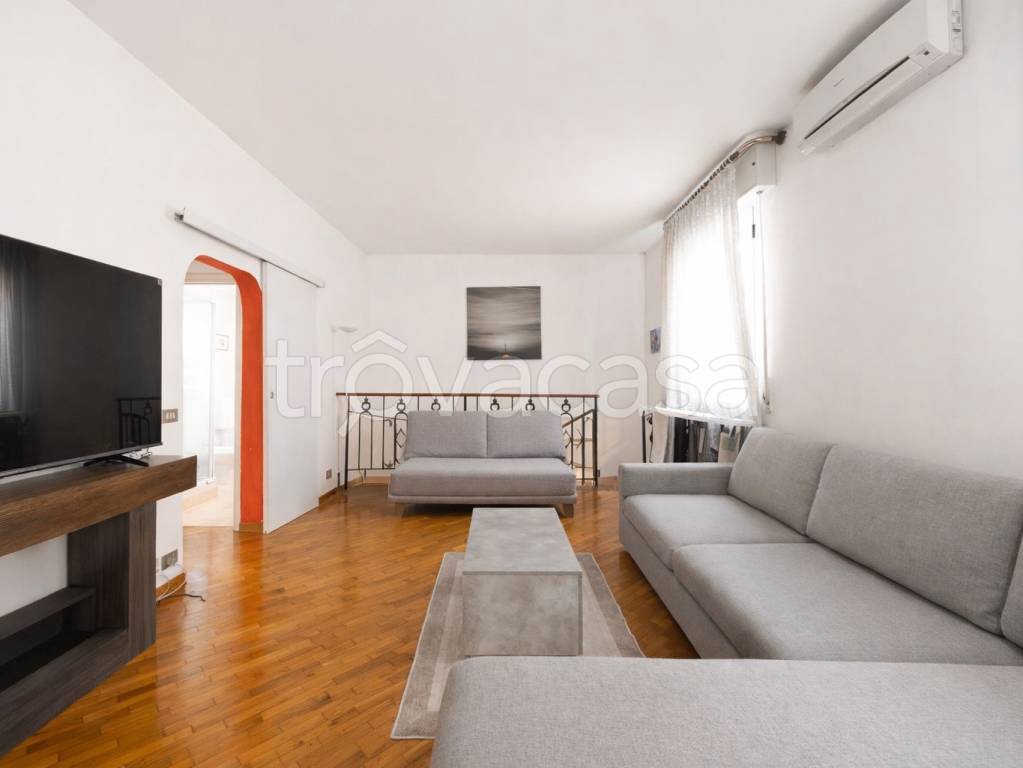 appartamento in vendita a Bologna in zona Saragozza