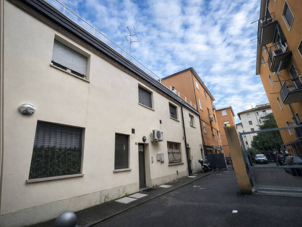 appartamento in vendita a Bologna in zona Saffi